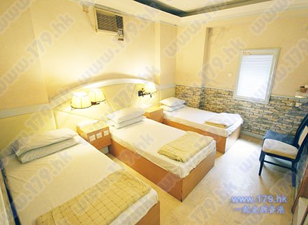 Hong Kong  Quarry Bay Kam Pik Fai Wong Villa near HKCEC provide good accommodation for exhibition traveler Hostel