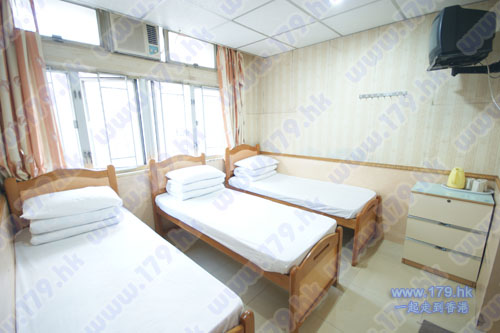 Cheap motel room in kowloon mongkok cleveryear hostel