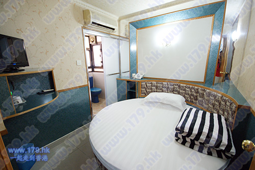 Chung King Hotel Cheap Motel Guest House room booking in Mongkok cheap hotel monthly rental youth hostel online booking Hong Kong Kowloon budget accommodation