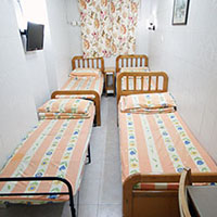 舒适四床房(人民币):RMB370