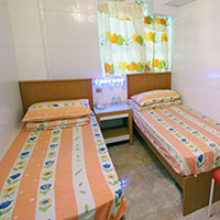 Dragon Inn Twin Bed Rm:Economy HK$290, Comfort HK$340, Deluxe HK$380, Super Deluxe HK$460