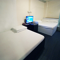 Oriental Hotel Quad Room (4.5 feet bed x2):HK$500Up