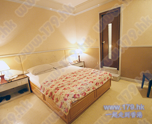 Hong Kong  Quarry Bay Kam Pik Fai Wong Villa near HKCEC provide good accommodation for exhibition traveler Hostel