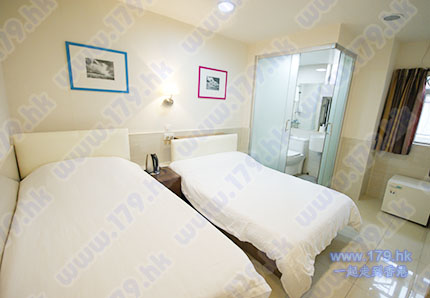 Peace Hotel Hong Kong Budget boutique hotel in Mongkok Kowloon Cheap Motel room booking