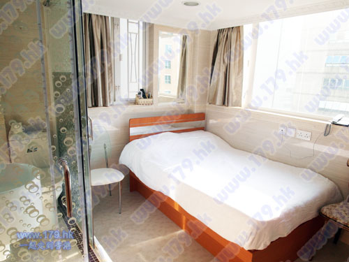 Lukfook Tsim Sha Tsui Hotel budget hotel room booking