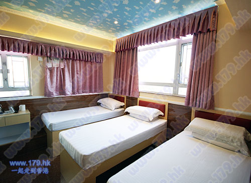 Yau Ma Tei Cheap Motel room Wing Sing Hong Guest House budget hostel in jordan/yau Ma Tei with free wifi online booking