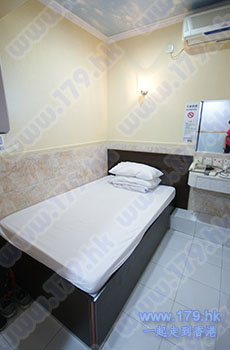 Jordan Cheap hotel Yau King guest house room