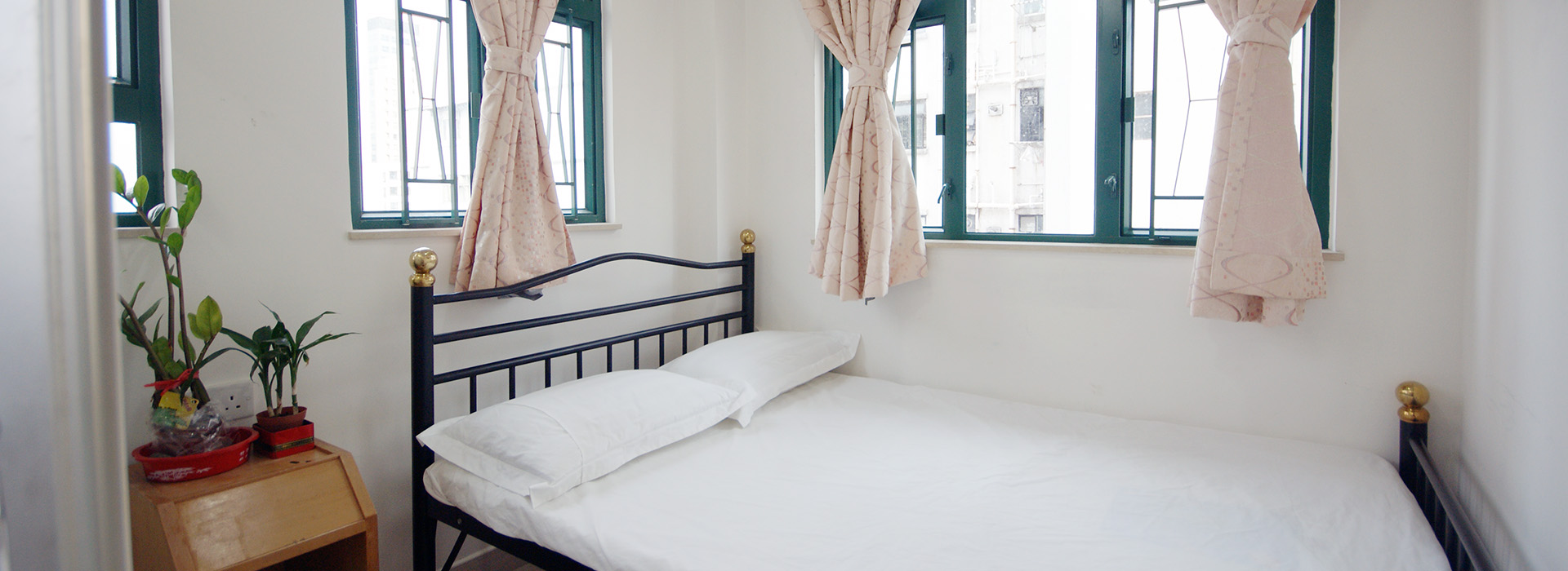 Astronauts Monthly Room Rental